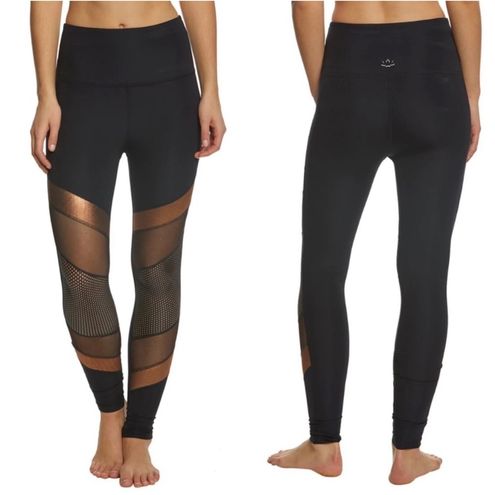 Beyond Yoga Limited Edition Soleil High Rise Black Gold Leggings Size XS -  $50 - From Julia