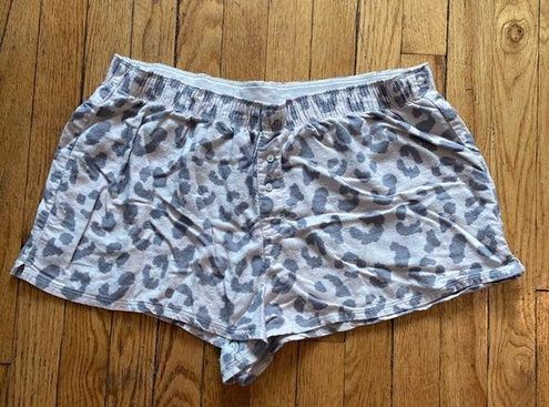 Colsie beige and grey cheetah print shorts Size XL 10 From