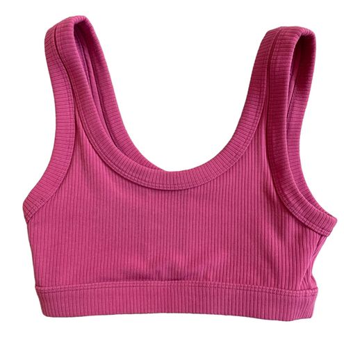 Alo Yoga Knot Bra in Macaron Pink Size XS, Women's Fashion, Activewear on  Carousell