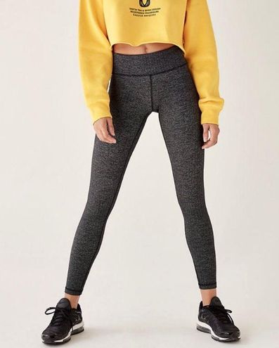 Tna EQUATOR LEGGING - CROP, Aritzia BLACK AND GREY :)