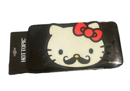 Sanrio Hello Kitty Black and Pink Patent Purse and Wallet 