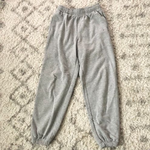 Alo Yoga Accolade Sweatpant Athletic Heather Grey S Gray - $105 - From Julie