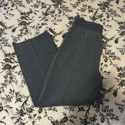 Lululemon lululmeon softstreme cropped pants chambray size 4 - $75 - From  Ava