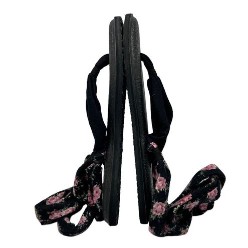 Sanuk Womens Slinged Up Yoga Mat Sandal Size 7 Black Floral Print Wrap  Strappy - $31 - From Kathy