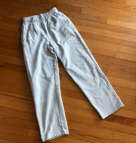 Alo Yoga Heather Oatmeal Accolade Straight Leg Sweatpants XXS - $90 - From J