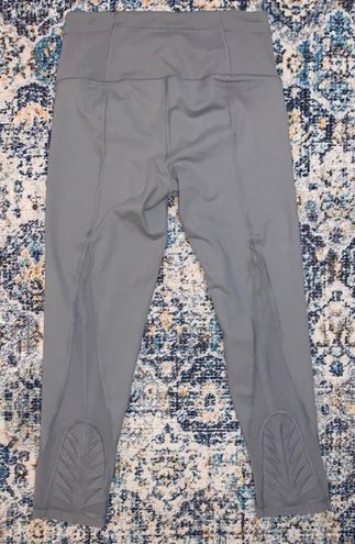 Victoria's Secret Victoria Secret sport knockout Capri leggings XS Gray -  $24 - From Krista