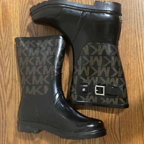 Michael KORS MK Signature Buckle Mid Calf RUBBER RAIN BOOTS - Size 6M