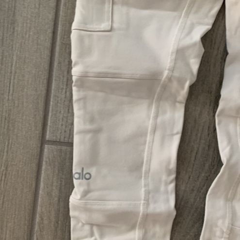 Alo Yoga cream high waisted cargo leggings Size XXS - $85 - From