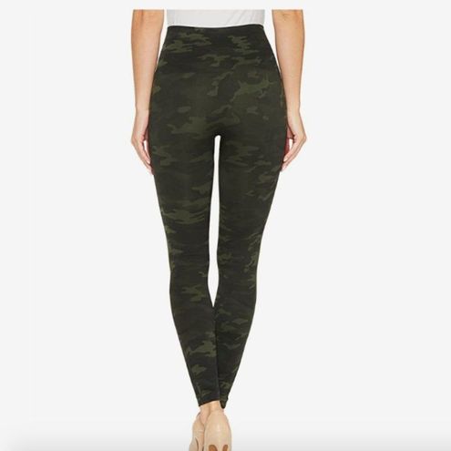 Spanx Look At Me Now Seamless Leggings - Green Camo Size M