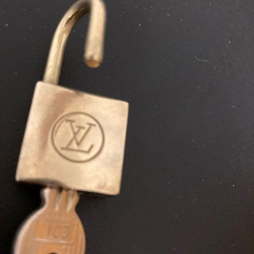 Louis Vuitton padlock and one key #201 lock brass