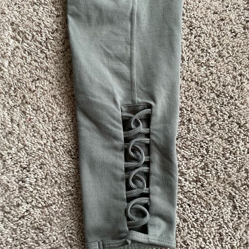 Mono b women's large gray athletic leggings - $12 - From Megan