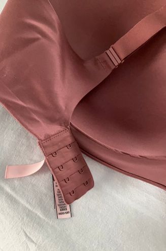 Victoria's Secret Infinity Flex Lightly Lined Wireless Plunge Bra Purple  Size 36 E / DD - $9 (80% Off Retail) - From Lauren