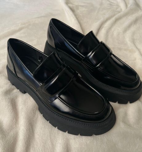ZARA Chunky Loafers Black Size 8.5 - $25 (58% Off Retail) - From