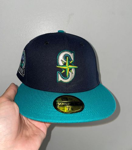 RARE Brand new!! Seattle Mariners Exclusive HAT CLUB Authentic