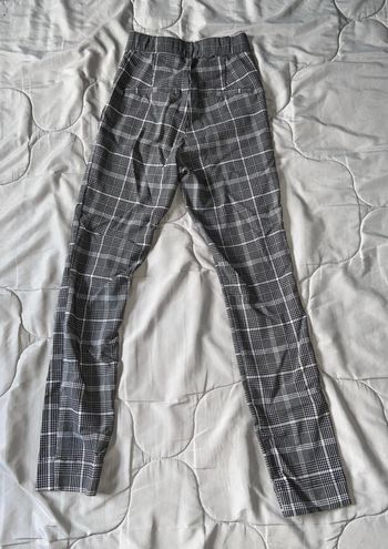 Hollister Ultra High Rise Plaid Pants Gray Size XS - $22 (51% Off Retail) -  From Aikaterina