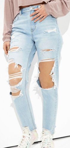 AE Ripped Mom Jean