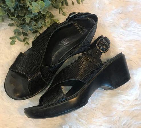 Dansko jacinda black snake sling back sandals Size undefined 36