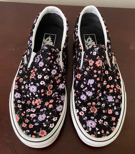 Vans Custom Slip On Multiple Size 7.5 - $30 (53% Off Retail) New