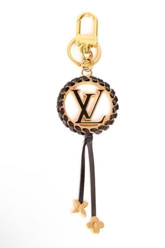 Louis Vuitton Authentic Dreamcatcher Very LV Bag Charm - $528 - From  SAMANTHA