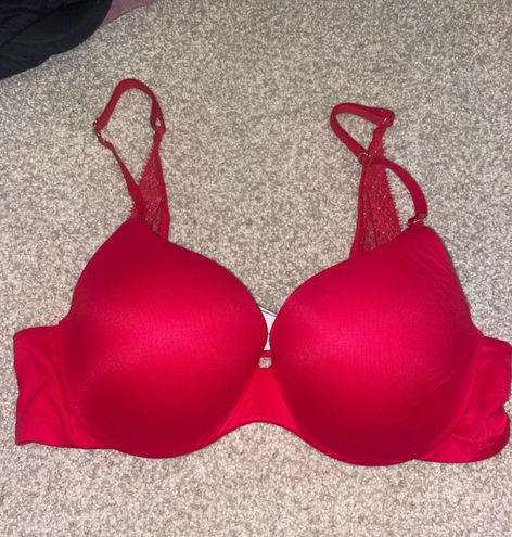 Victoria's Secret Push-up Bra Size 34 C - $14 - From Olivia