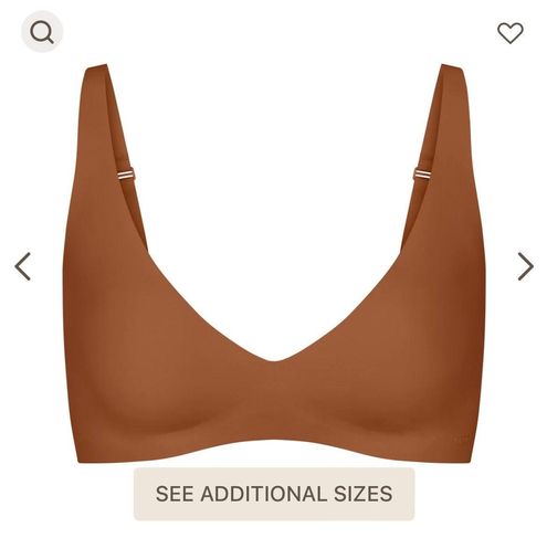 SKIMS Naked Plunge Bralette Size M - $16 (63% Off Retail) - From Claire