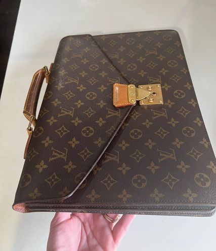 Louis Vuitton Serviette Conseiller Tan - $550 - From Fancy