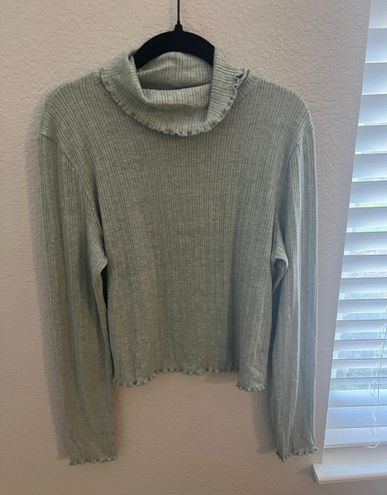 Cropped Long-Sleeve Turtleneck Tee