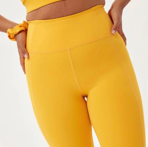 Citrine Compressive Pocket Legging — Girlfriend Collective