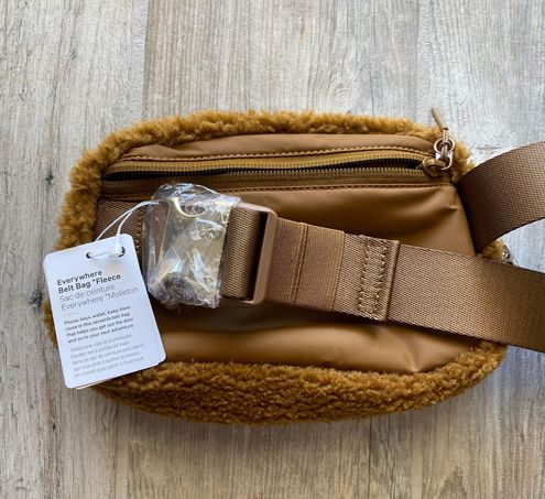 Bum Belt Sherpa Bag in Burnt Caramel - Luna Boutique