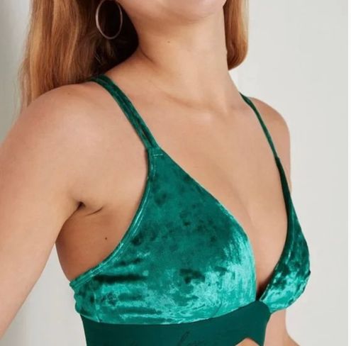 PINK - Victoria's Secret Green Velvet Bra (Pink-Victoria Secret) - $8 (71% Off  Retail) - From Kendall