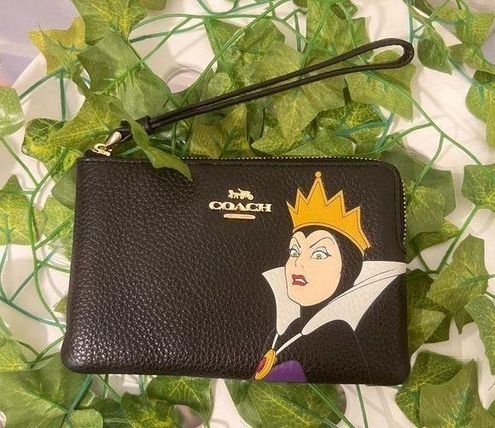 Coach X Disney Villains Card Case With Evil Queen Motif Black