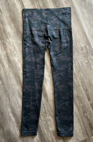 Spanx  EcoCare Seamless Leggings Black Camo Size 1X NWOT - $45