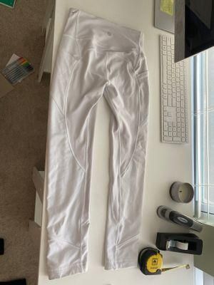 Lululemon White Capri Swift Leggings Size 2 - $36 (68% Off Retail) - From  Savannah