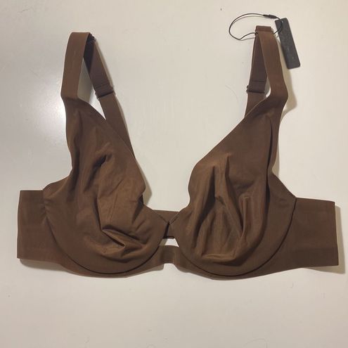 SKIMS Naked Underwire Plunge Bra Smokey quartz NWT Brown