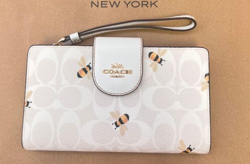 Coach TECH WALLET IN SIGNATURE CANVAS WITH LIPS PRINT Brown - $169 (39% Off  Retail) New With Tags - From Juli