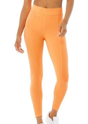 Alo Yoga Alo High Waist 7 8 No Limit Legging in apricot Size XS