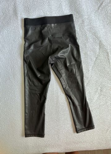 Leather Effect Shiny Leggings 