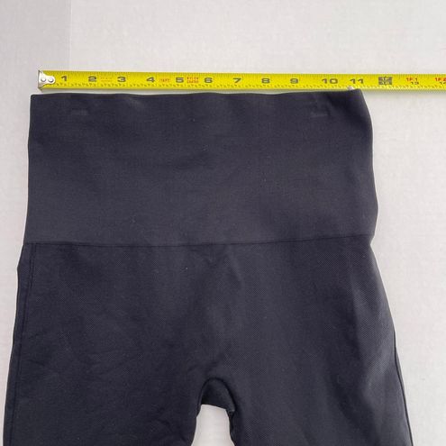 Spanx Seamless Cropped Leggings Tummy Control Black - Medium - $25