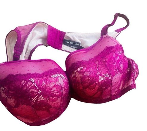 Torrid Curve Bra Women 44B Magenta Lace 3 Clasp Underwire Lightly Padded  D23 Size undefined - $16 - From Stephanie