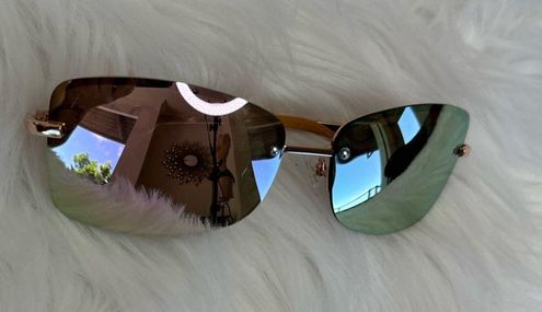 alondra dessy a vibe sunglasses