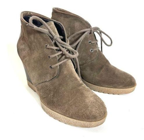 Aquatalia 8 Cassie Suede Lace Up Wedge Bootie 98 From Jenny