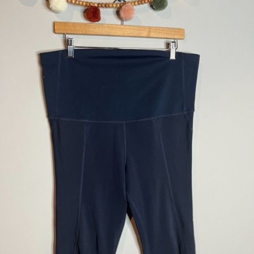 GapFit Sculpt Compression navy blue maternity leggings Size undefined - $10  - From Lindsey