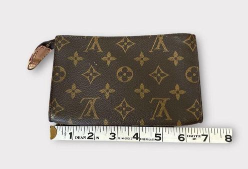 Louis Vuitton Toiletry Pouch 15 in Monogram - SOLD