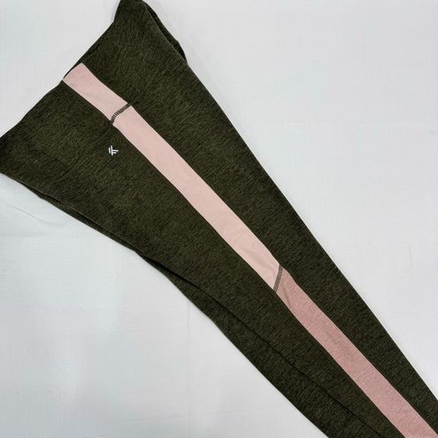 Kyodan Heathered Olive Green and Pale Pink Leggings Size Medium - $19 -  From Kimberly