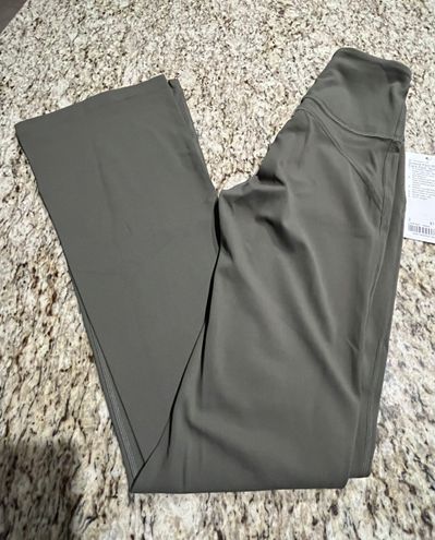 Lululemon NWT Groove Super-High-Rise Flared Pant Nulu - Army