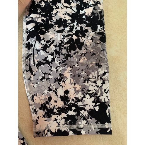 Fabletics Powerhold floral crop leggings woman's size xl new - $44 New With  Tags - From Bea