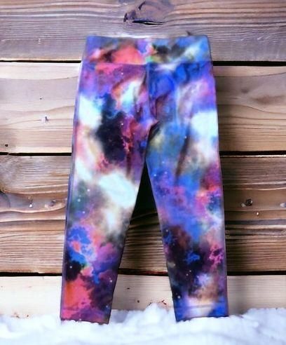 Vogo Athletica Tie-Dye Cropped Leggings - Size Medium – The