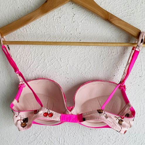 victoria’s secret cherry bra - slight piling in