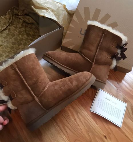 Kan worden genegeerd De kerk honderd UGG Boots Brown Size 6 - $125 (43% Off Retail) - From Elizabeth