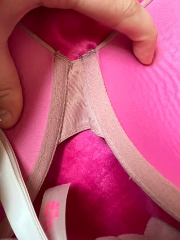 Victoria's Secret Pink Bra 40DDD Size 40 F / DDD - $9 (75% Off Retail) -  From Maddie